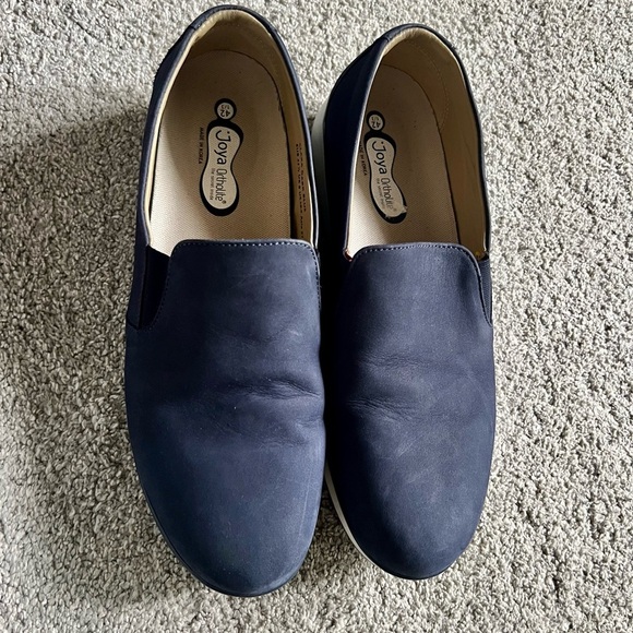 Joya Womens Size 42.5 / 10.5 US Clara Navy Casual Slip-On Low-Profile Sneakers - Picture 5 of 6